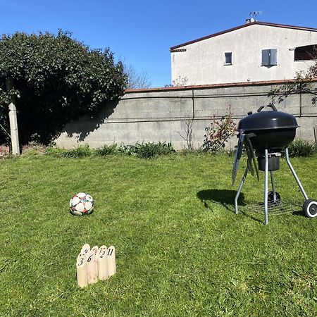 Appartement Tout Equipe 2 Chambres + Jardin Saix  Luaran gambar