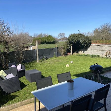 Appartement Tout Equipe 2 Chambres + Jardin Saix  Luaran gambar